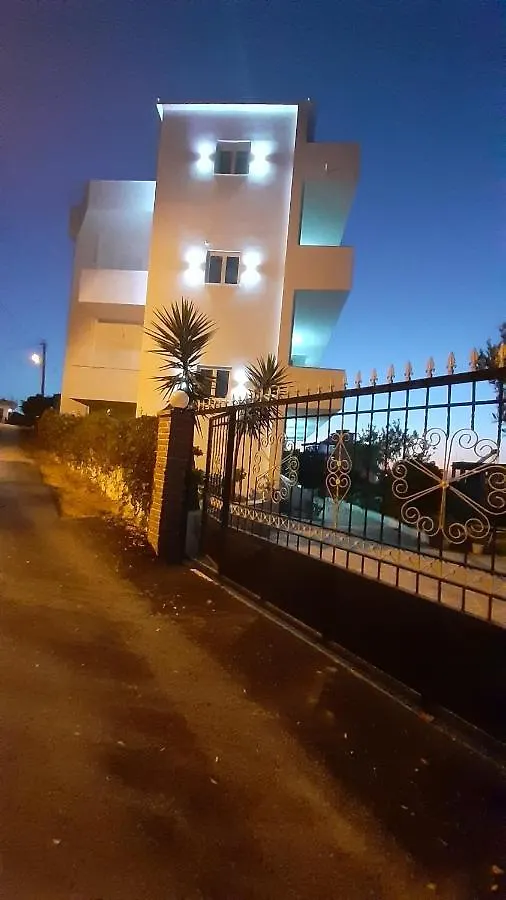 Apartment Villa Zotaj Ksamil