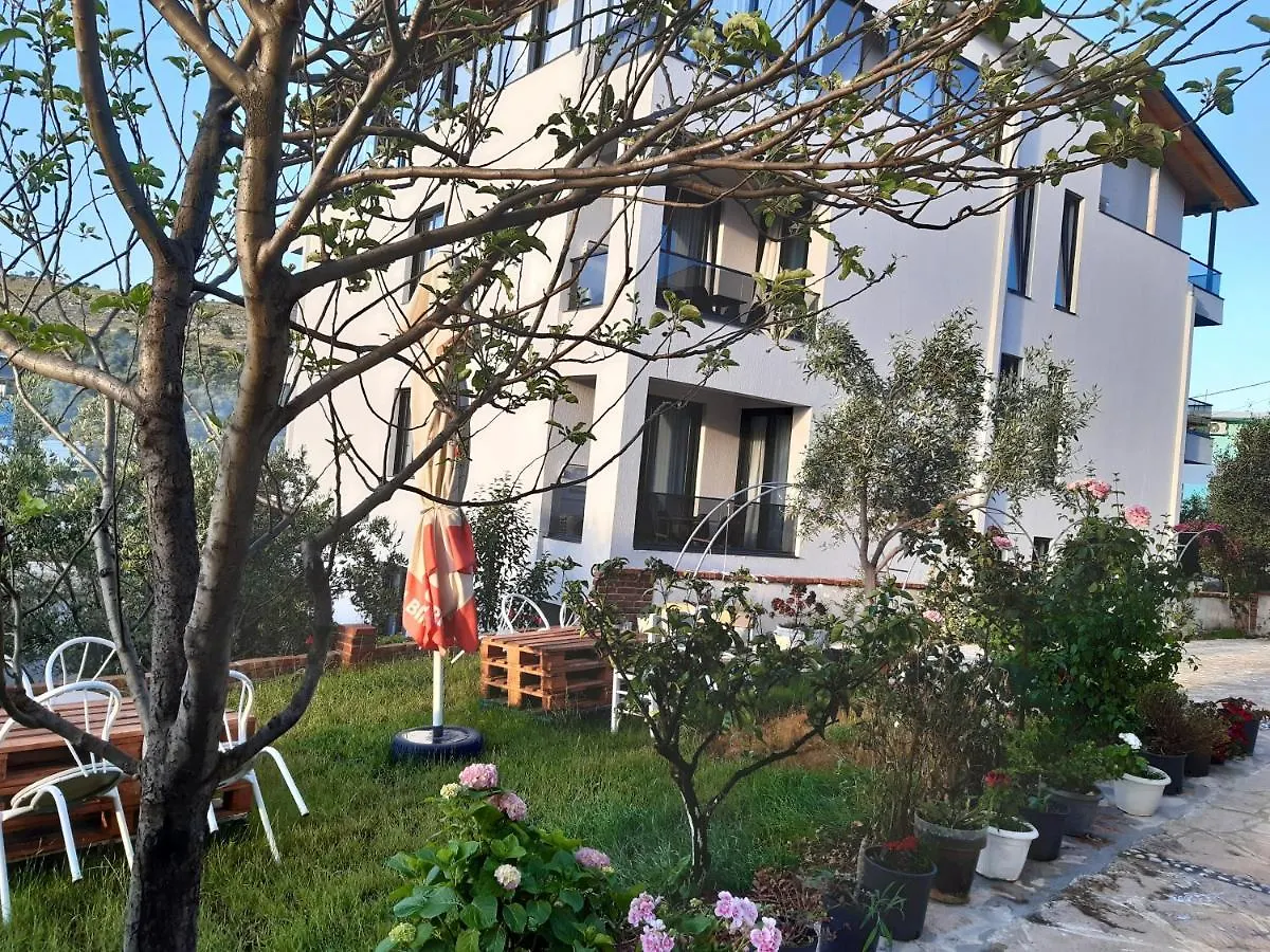 Villa Zotaj 사밀 0*,